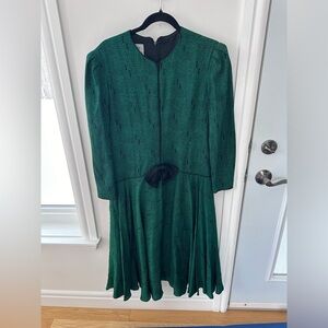 Vintage Chic Long Sleeve Green Dress for holidays